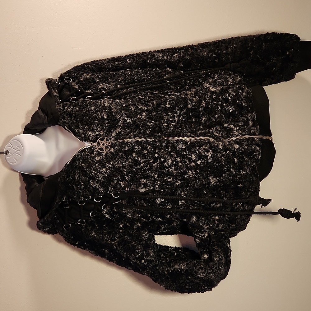 Warm goth jacket NWT